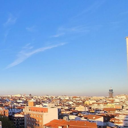 Plaza Espana & Gran Via Apartment Madrid Bagian luar foto